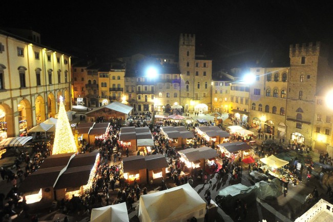 Viaggio tra i mercatini di Natale in Umbria e Toscana